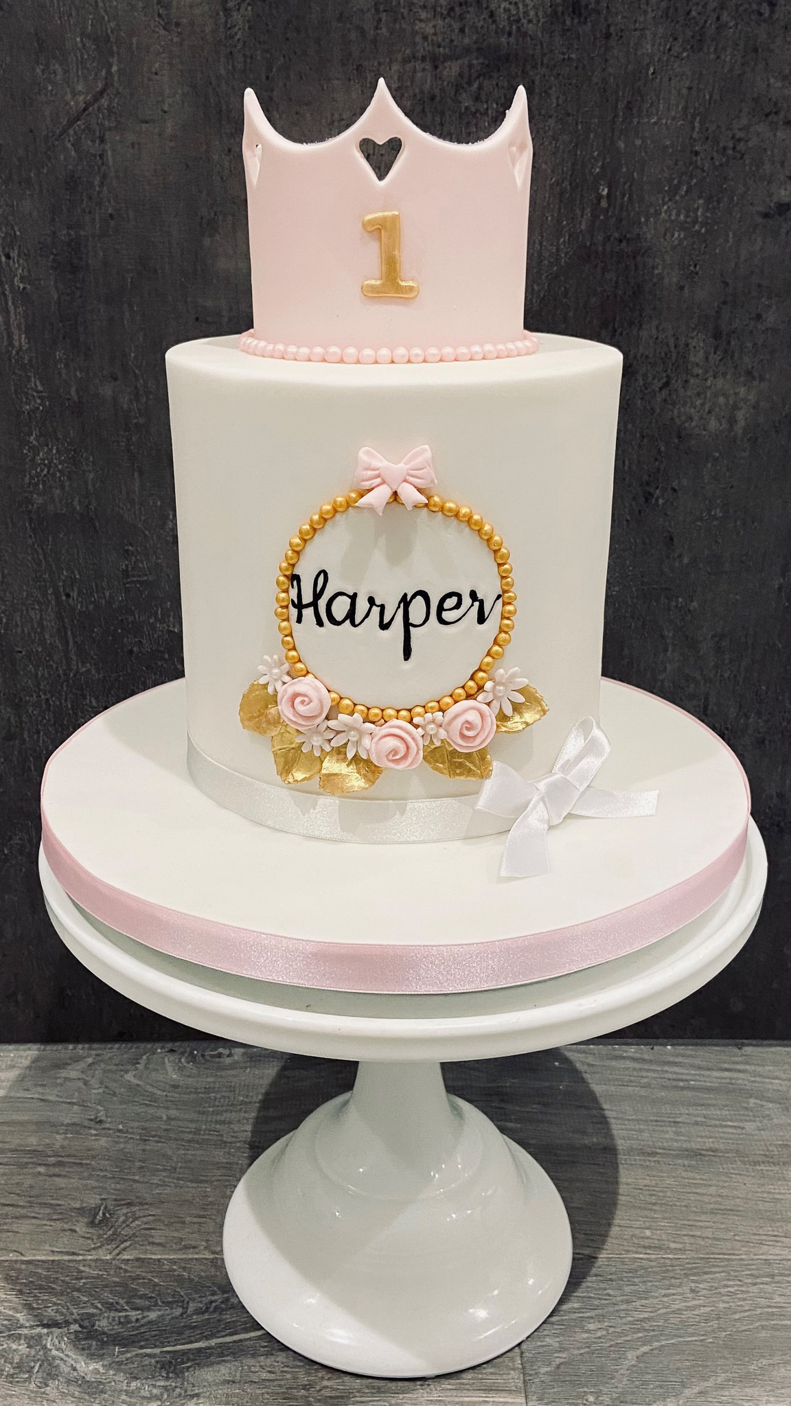 Elegant 1st Birthday cake with pink crown